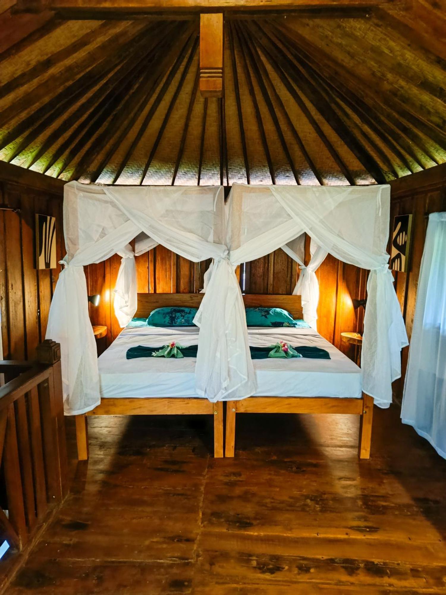 Alaya Ecolodge เปมูเตรัน ภายนอก รูปภาพ