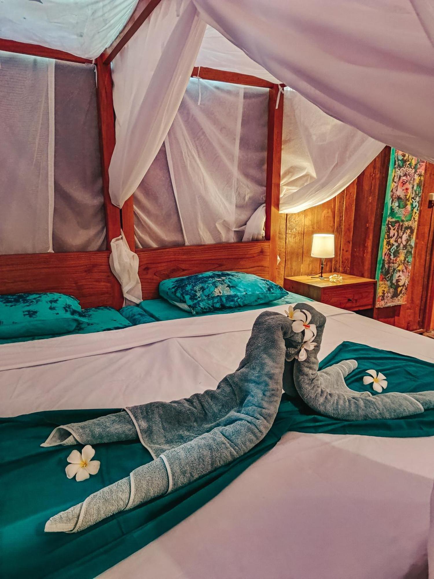 Alaya Ecolodge เปมูเตรัน ภายนอก รูปภาพ