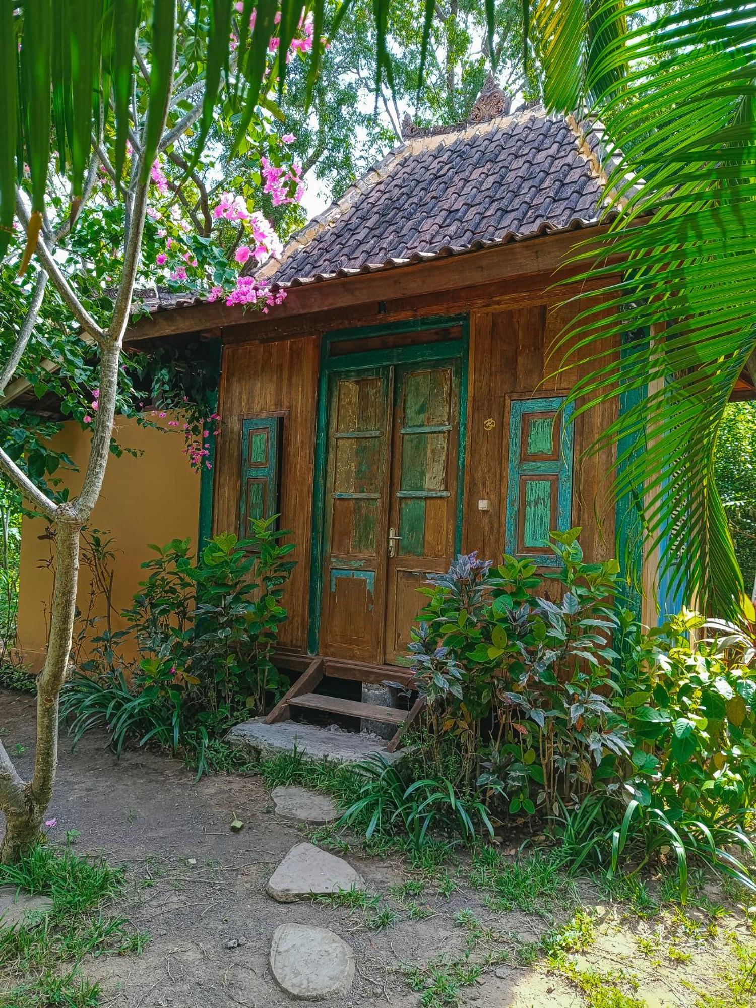 Alaya Ecolodge เปมูเตรัน ภายนอก รูปภาพ